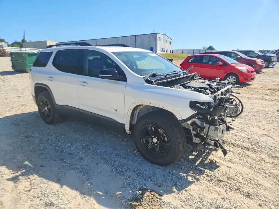 2020 GMC ACADIA AT4  