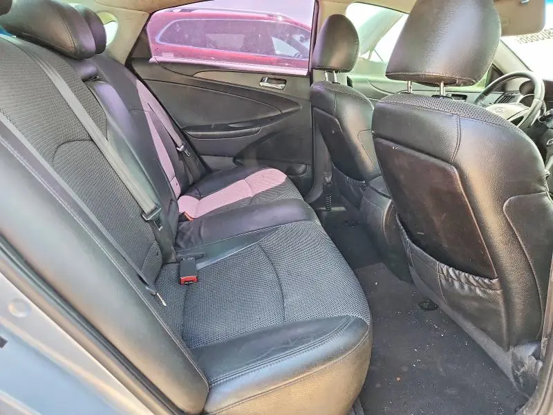 2011 HYUNDAI SONATA SE  