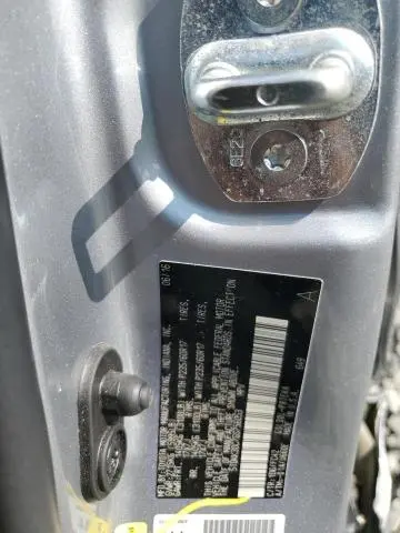 2016 TOYOTA SIENNA LE  