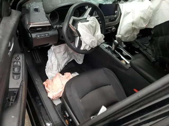 2024 NISSAN ALTIMA SV  