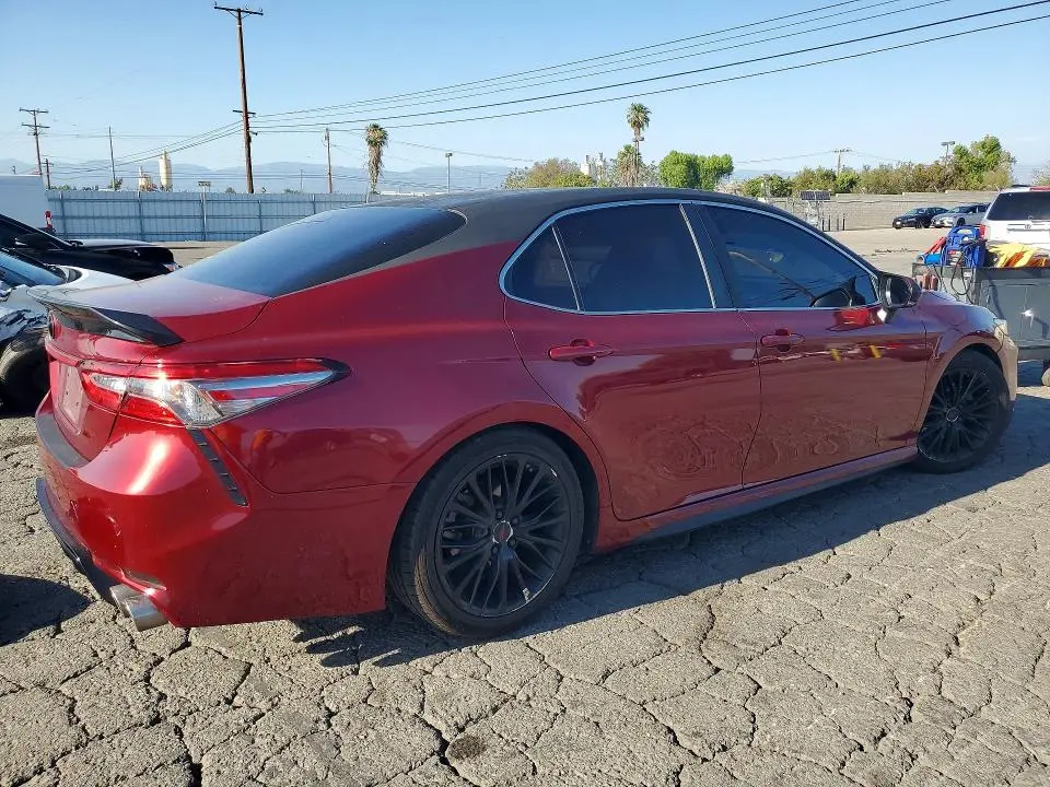 2018 TOYOTA CAMRY SE  