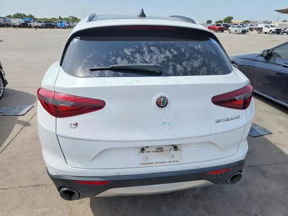2018 ALFA ROMEO STELVIO TI SPORT  