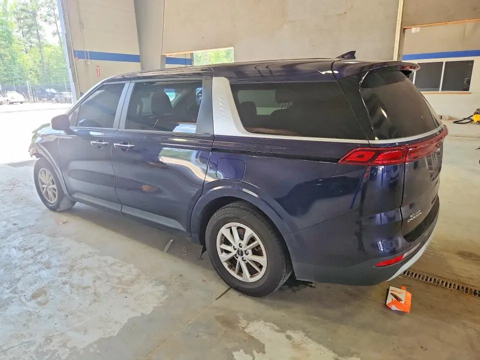 2023 KIA CARNIVAL LX  