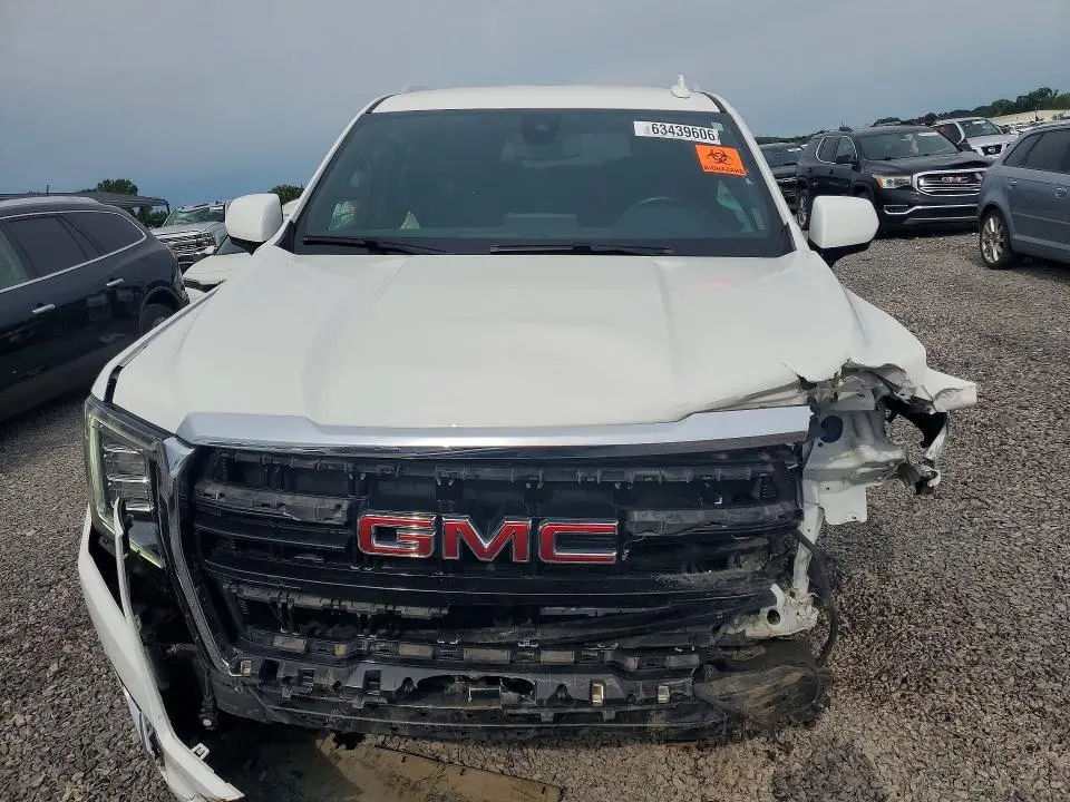 2022 GMC YUKON XL K1500 SLE  