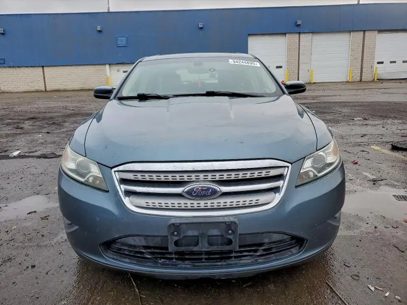 2010 FORD TAURUS SEL  