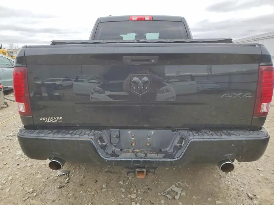 2014 RAM 1500 ST  
