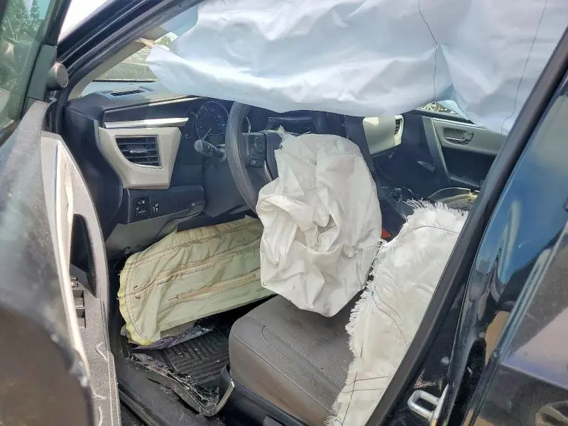 2014 TOYOTA COROLLA LE PLUS  