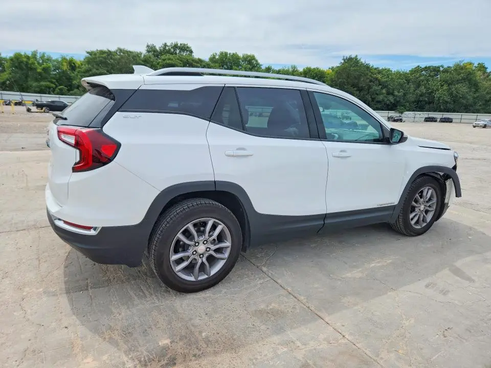 2022 GMC TERRAIN SLT  