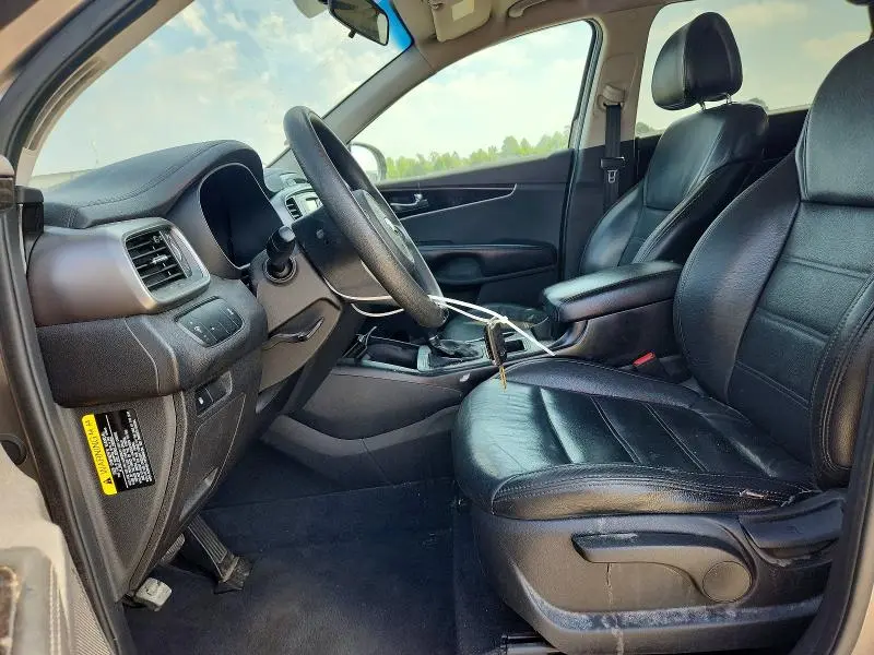 2016 KIA SORENTO LX  