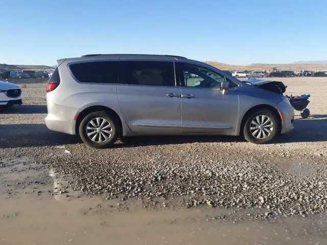 2017 CHRYSLER PACIFICA TOURING L  