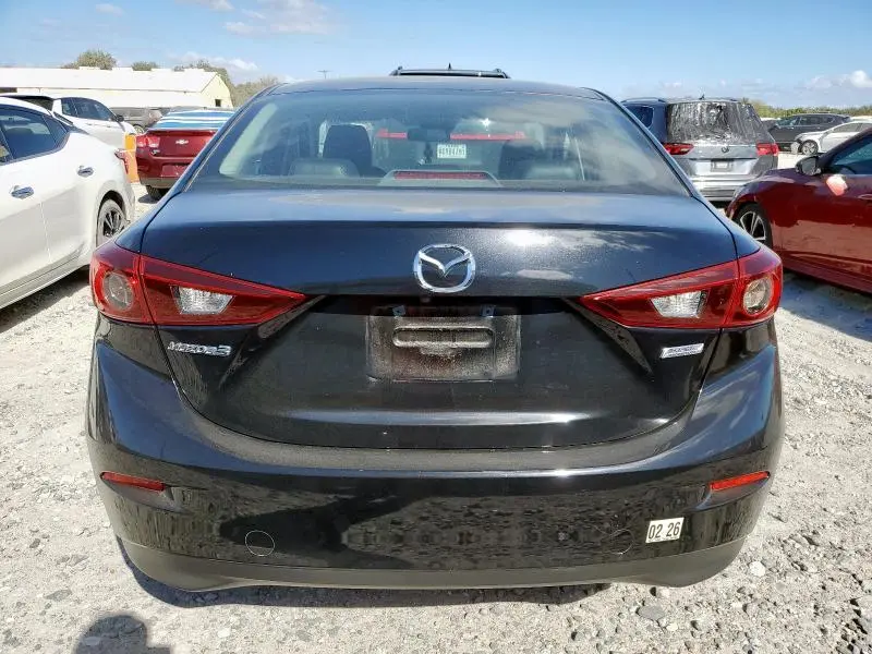 2017 MAZDA 3 TOURING  