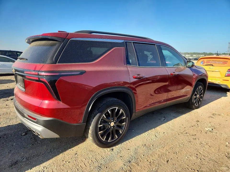 2025 CHEVROLET TRAVERSE LT  