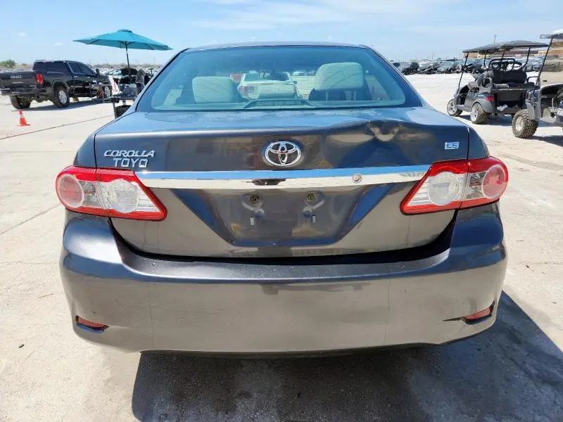 2013 TOYOTA COROLLA BASE  