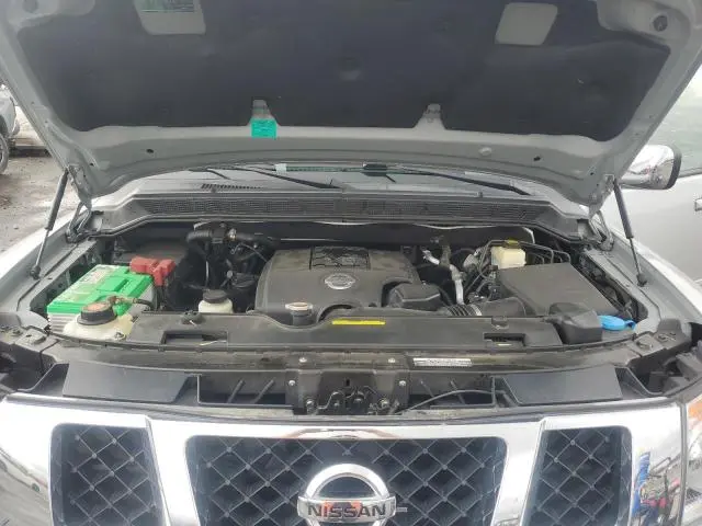 2015 NISSAN ARMADA SV  