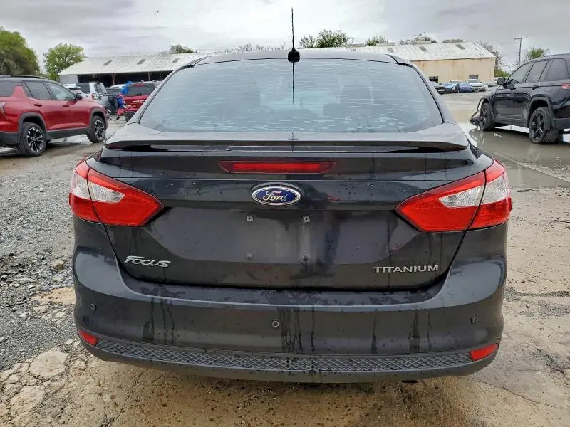 2012 FORD FOCUS TITANIUM  