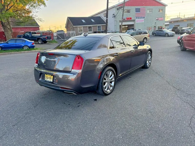 2016 CHRYSLER 300 LIMITED  