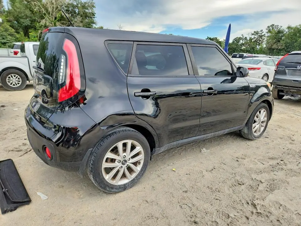 2017 KIA SOUL +  