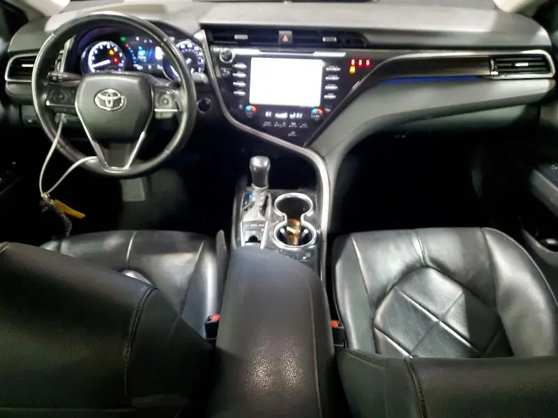 2019 TOYOTA CAMRY XLE  