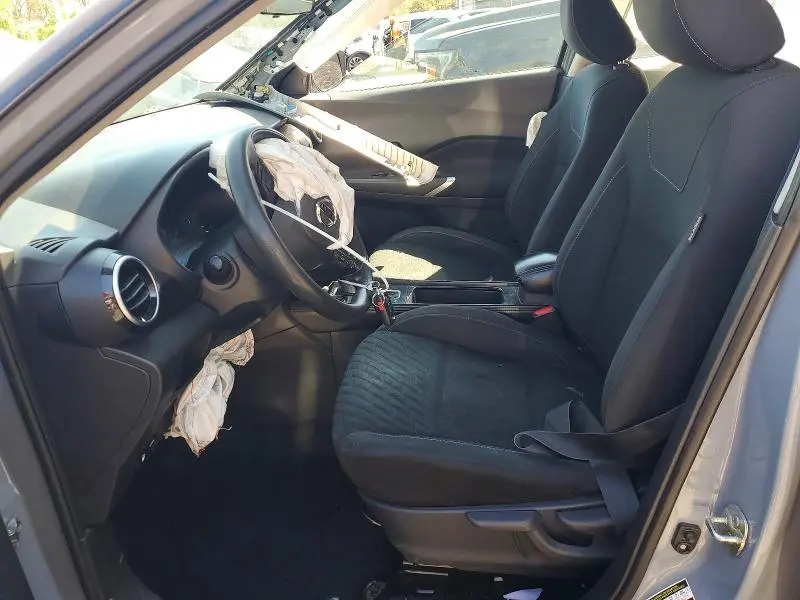 2021 NISSAN KICKS   