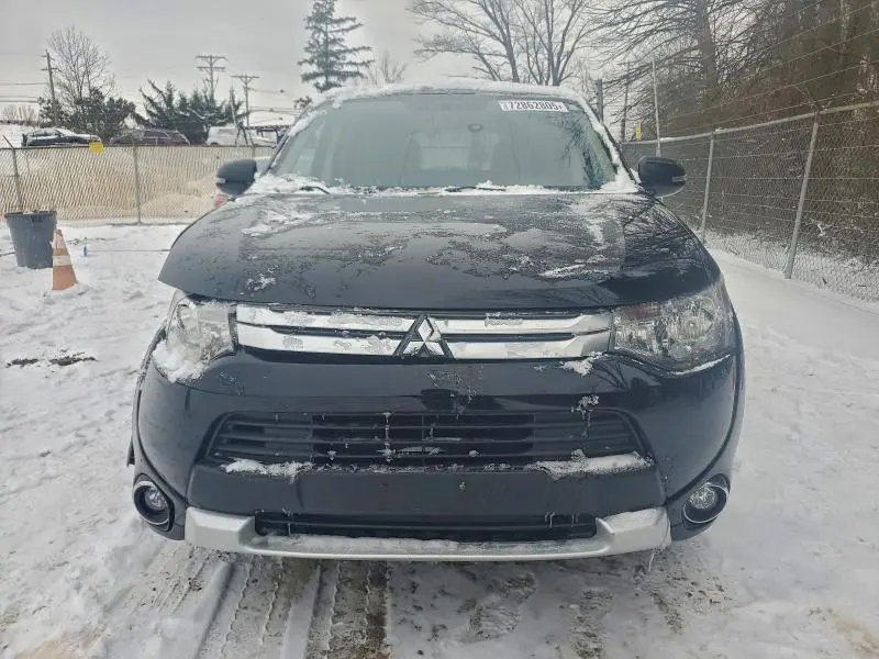 2015 MITSUBISHI OUTLANDER SE  
