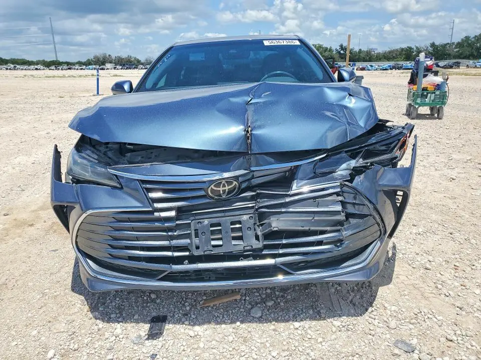 2020 TOYOTA AVALON LIMITED  
