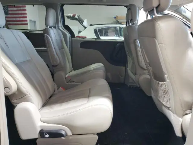 2011 CHRYSLER TOWN & COUNTRY TOURING L  