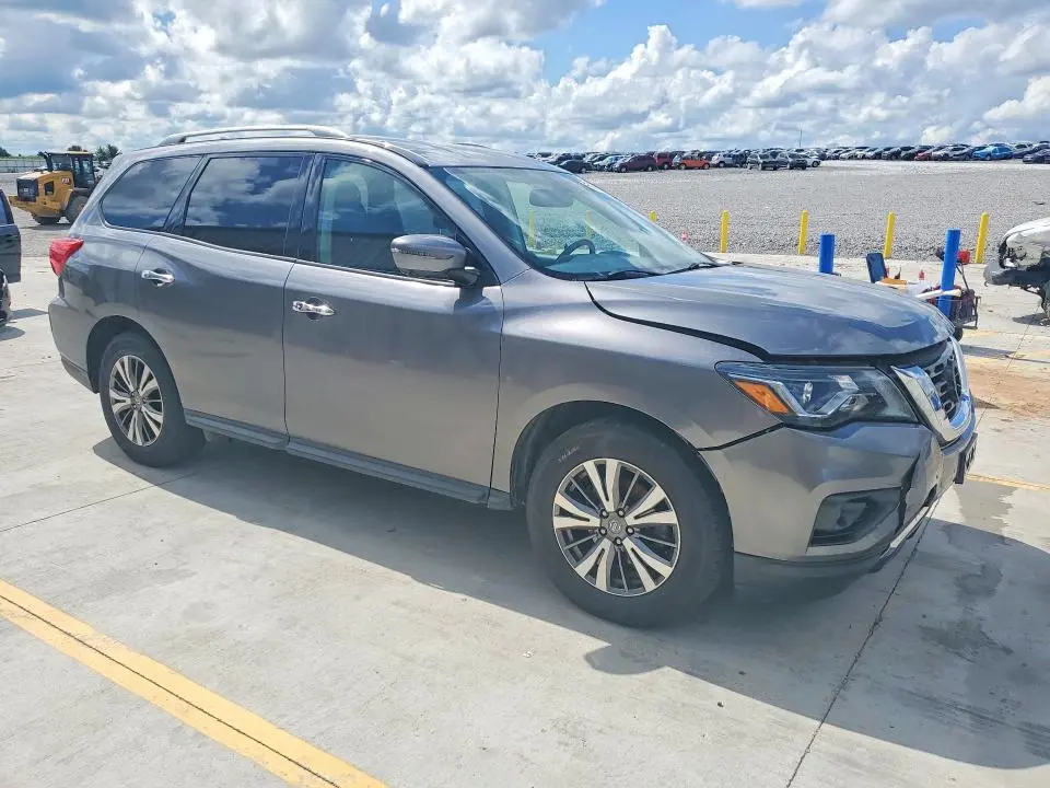 2019 NISSAN PATHFINDER SL  