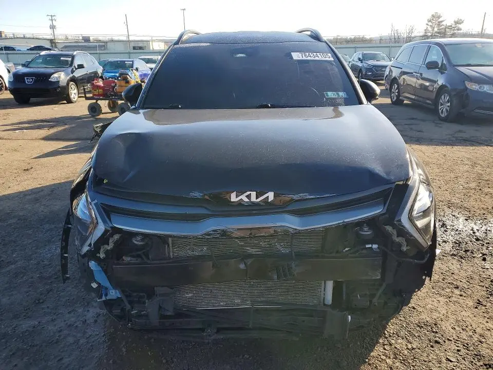 2023 KIA SPORTAGE X-LINE  