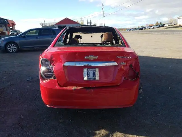 2014 CHEVROLET SONIC LT  
