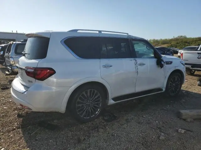 2023 INFINITI QX80 LUXE  