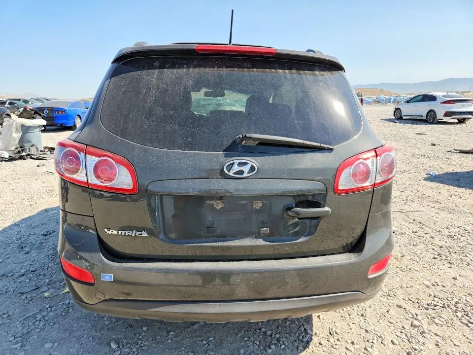 2012 HYUNDAI SANTA FE SE  