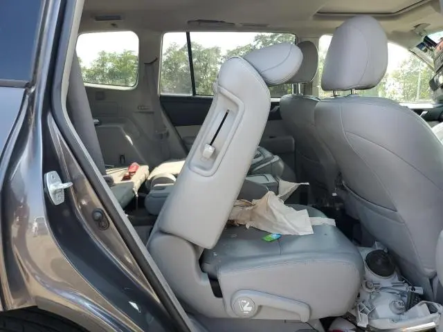 2010 TOYOTA HIGHLANDER LIMITED  