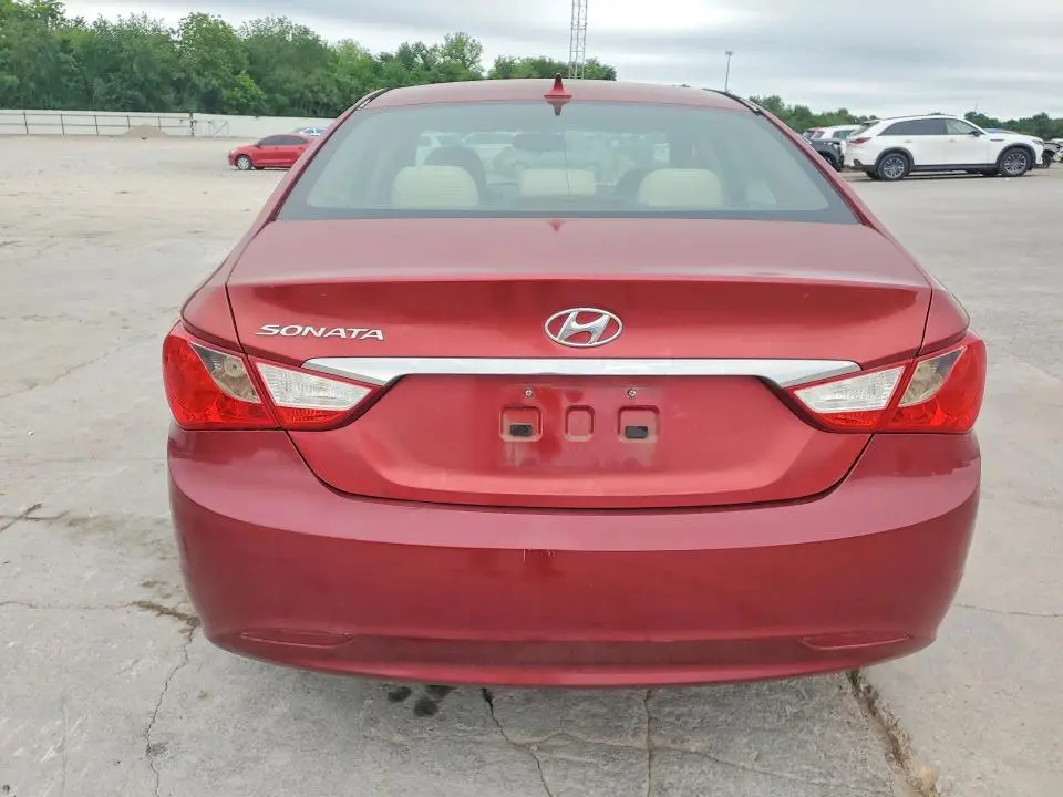 2013 HYUNDAI SONATA GLS  