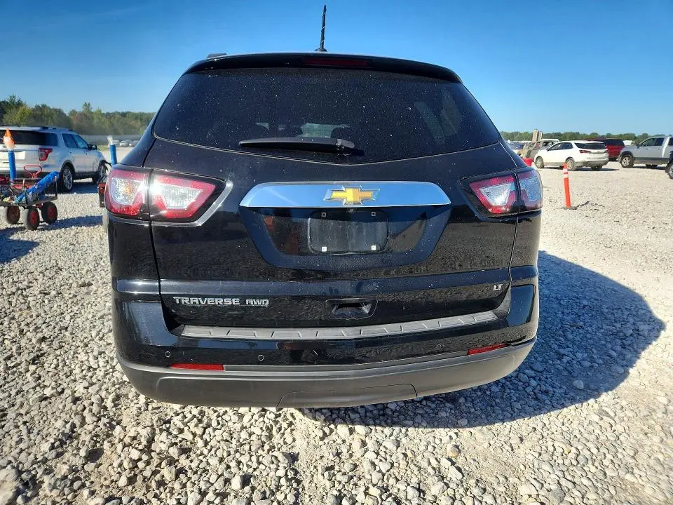 2017 CHEVROLET TRAVERSE LT  