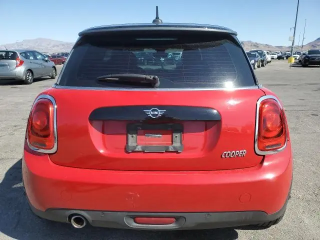 2021 MINI COOPER   