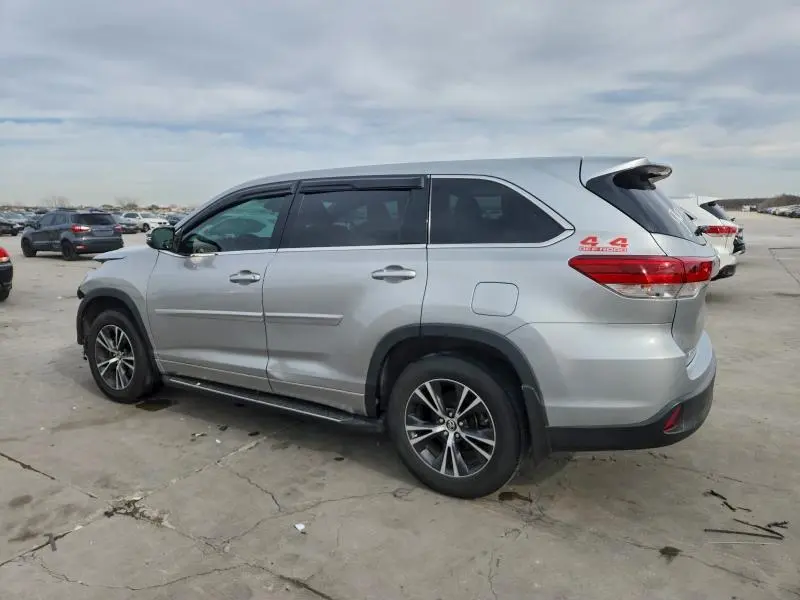 2018 TOYOTA HIGHLANDER LE  