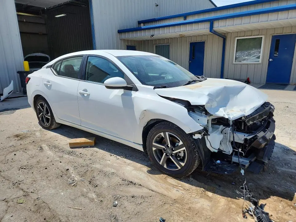 2024 NISSAN SENTRA SV  