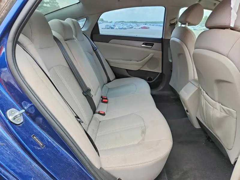 2018 HYUNDAI SONATA SE  