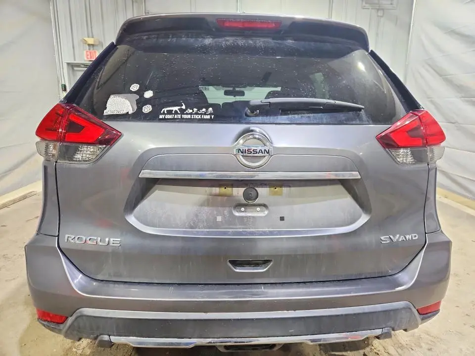 2017 NISSAN ROGUE SV  