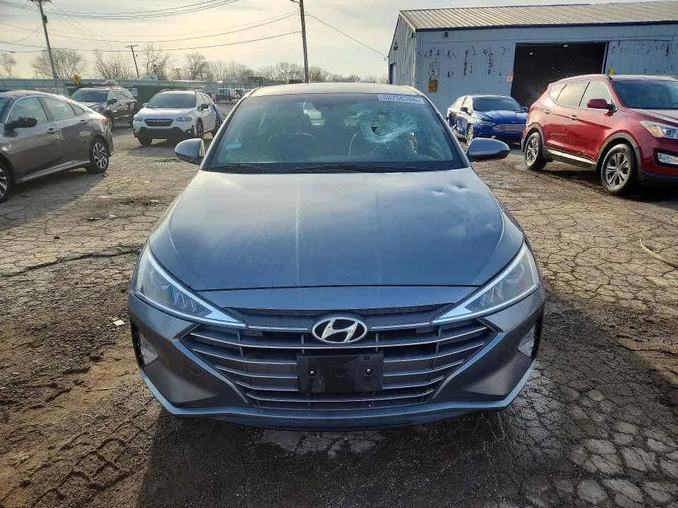 2019 HYUNDAI ELANTRA SEL  