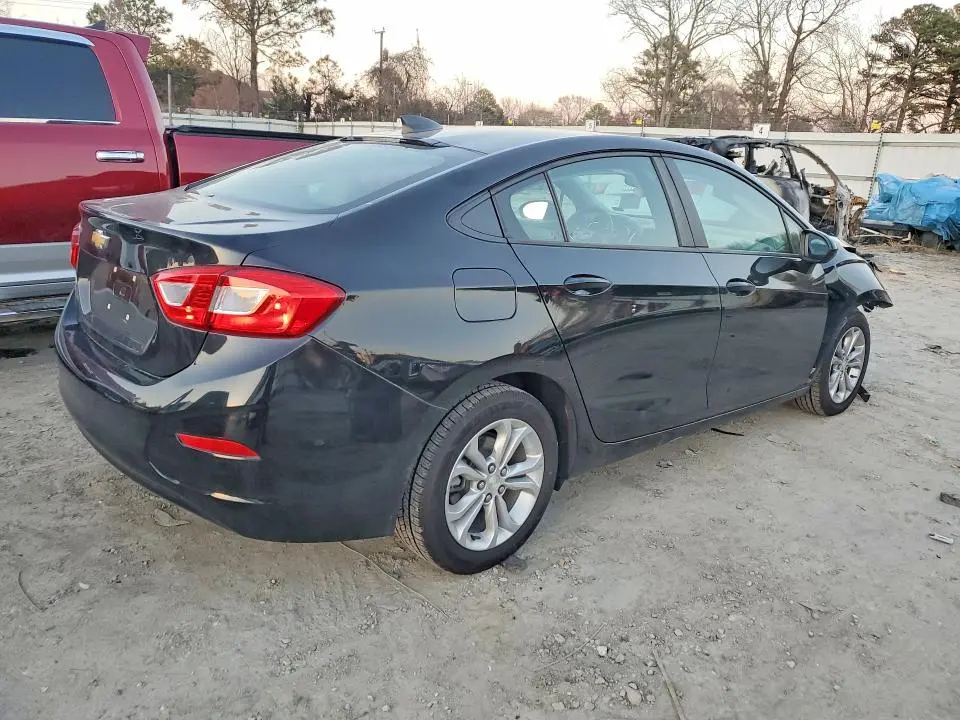 2019 CHEVROLET CRUZE LS  