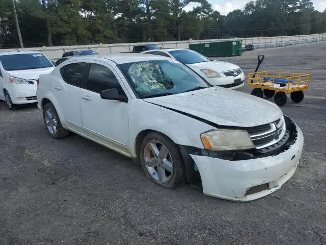 2012 DODG AVENGER SE   
