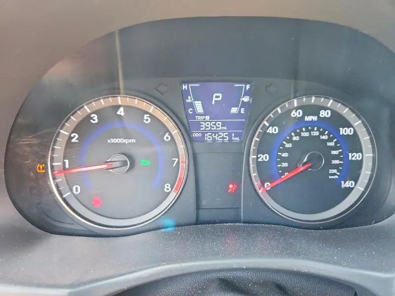 2012 HYUNDAI ACCENT GLS  
