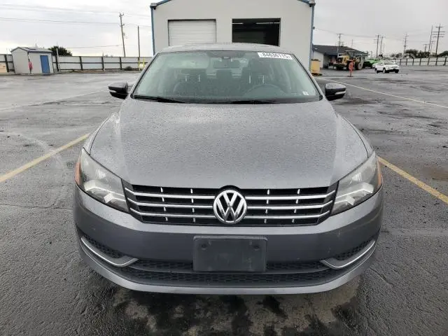 2015 VOLKSWAGEN PASSAT SE  