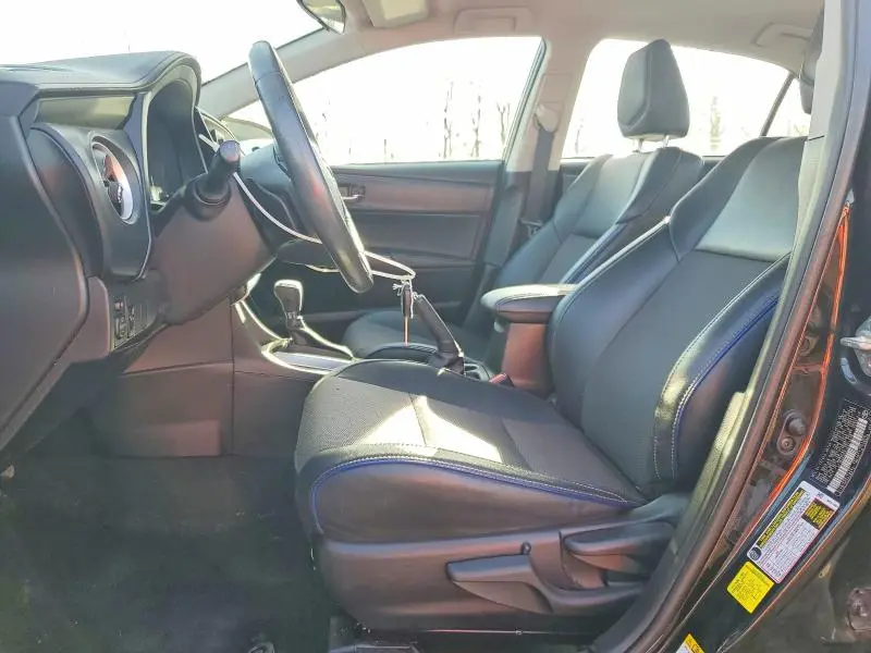 2018 TOYOTA COROLLA SE  