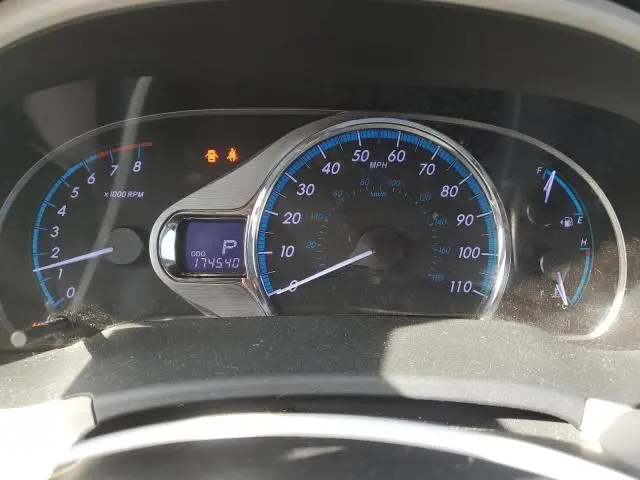 2012 TOYOTA SIENNA XLE  