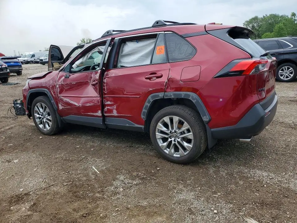 2025 TOYOTA RAV4 XLE PREMIUM  