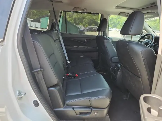 2021 HONDA PILOT SE  
