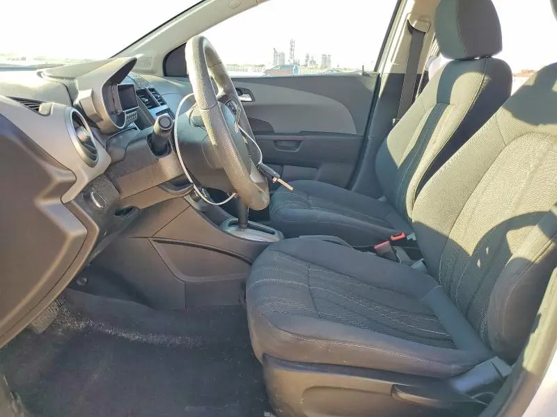 2016 CHEVROLET SONIC LT  