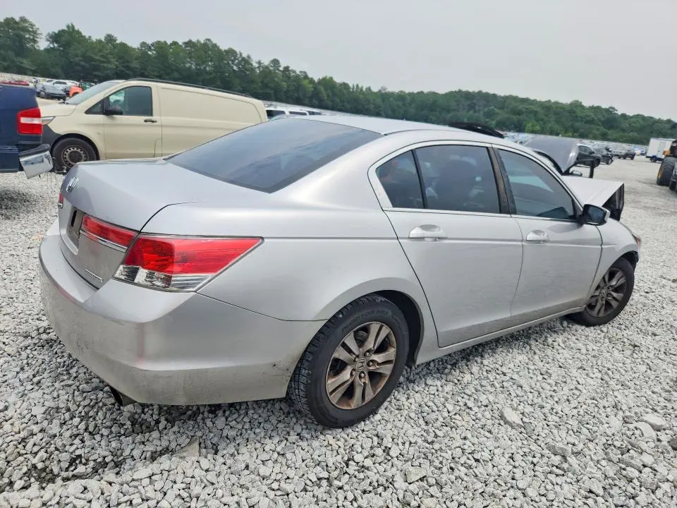 2011 HONDA ACCORD SE  